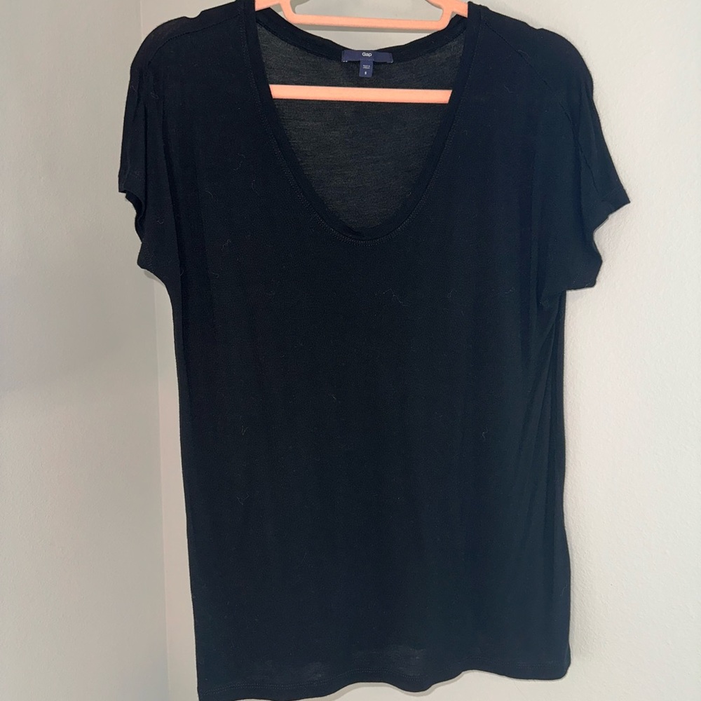 GAP Black Short Sleeve Women's Tee